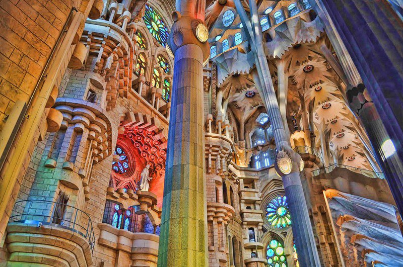 Sagrada Familia -       .    ... - 11