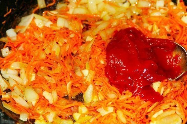 Солянка мясная сборная.Ингредиенты:Филе куриное 200-250 г;Изделия мясные 350 г;Изделия колбасные 350 ... - 8