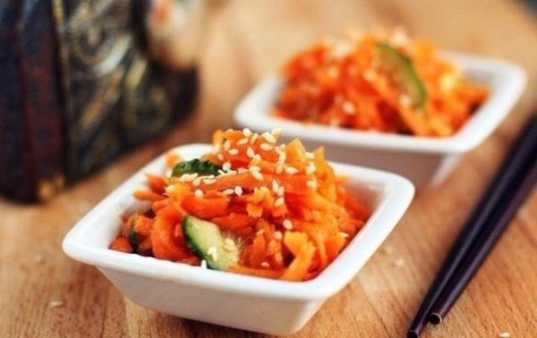 ТОП-7 вкусных салатов без майонеза! 1. Салат овощной с маслинами и фетой. Ингредиенты: помидоры, ... - 5