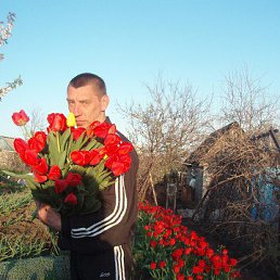 Сергей, 43, Молодогвардейск