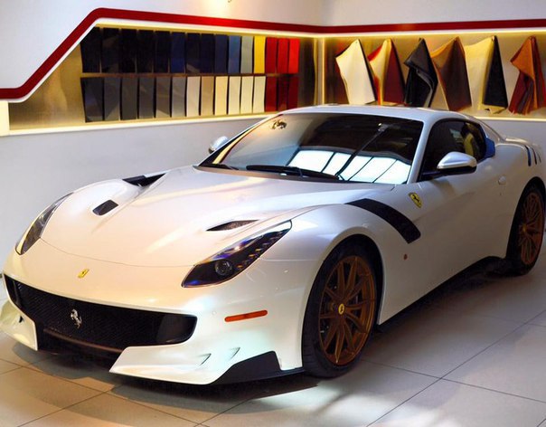 Ferrari F12 TDF - 2