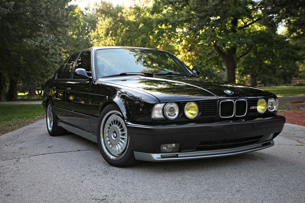 BMW M5 E34