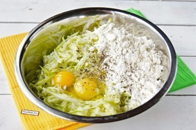 Торт из кабачков. Наступил сезон кабачков и, конечно же, каждая хозяйка экспериментирует с ними. Мы ... - 4