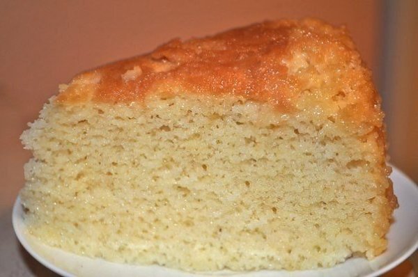 Торт «Три молока».Божественно вкусный торт, все дело в котором - в заливке!4 яйца+стакан сахара ...