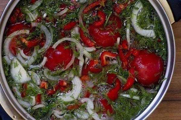 Помидоры закусочные.Отличная закуска из свежих домашних помидорчиков!Ингредиенты:Помидоры 1 кгПерец ... - 8