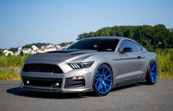 Ford Mustang GT by Roush Performance