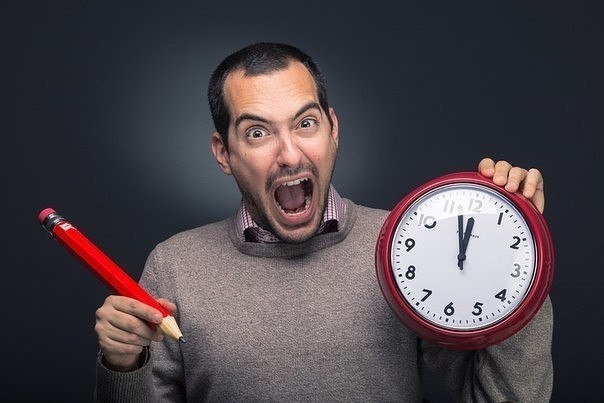 7 практических способов работать меньше, а получать больше.1. Наймите помощника. Передайте ему часть ...