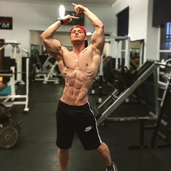 # #simplyshredded.Zac Aynsley:    - 180,3  ~ 85  - 2