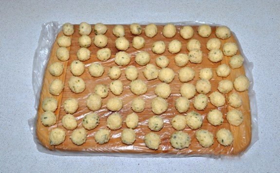 Очень вкусный овощной суп с сырными клецками-шариками. Ингредиенты: Картофель — 2-3 шт. Сладкий ... - 4