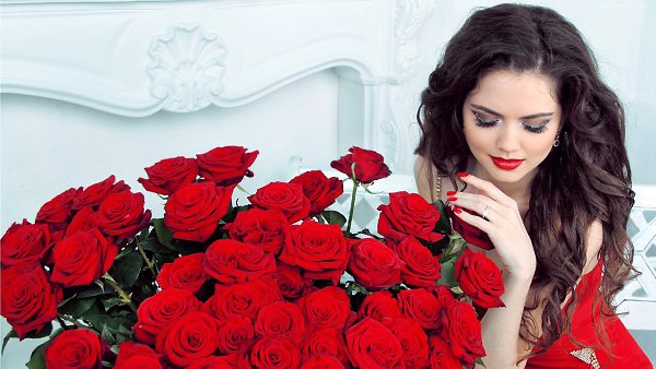 Я люблю черный шоколад, белый снег и красные розы – в этих трех цветах столько вкуса, счастья и ...