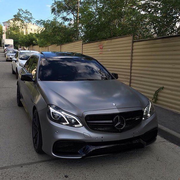 Mercedes-Benz E63 AMG