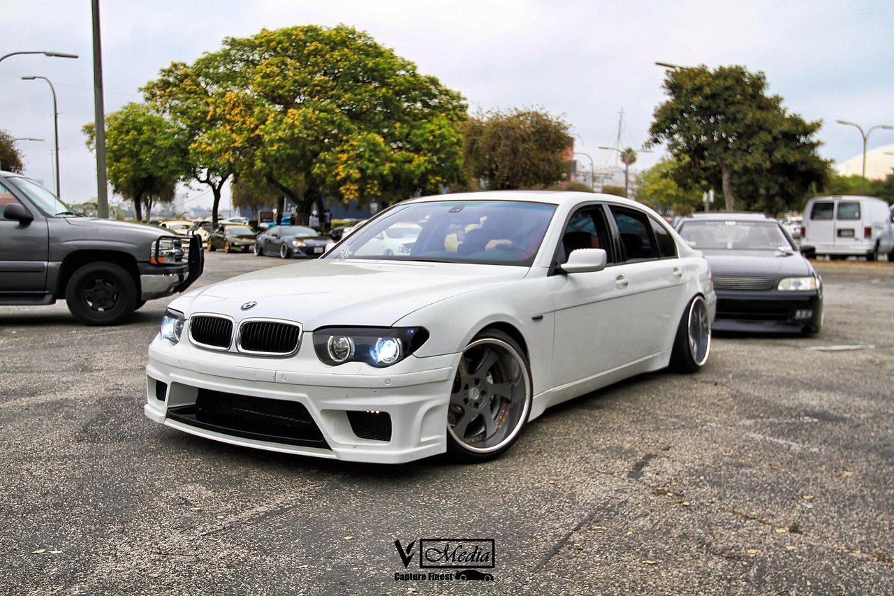 BMW (E66)