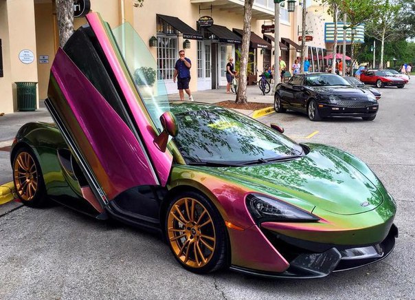 McLaren 570