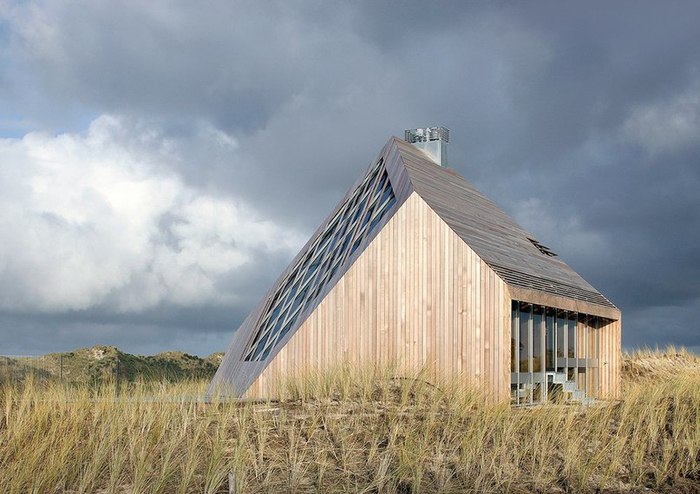 Dune House by Marc Koehler Architects // 2 - 5