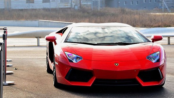 Lamborghini Aventador LP 700-4 Roadster