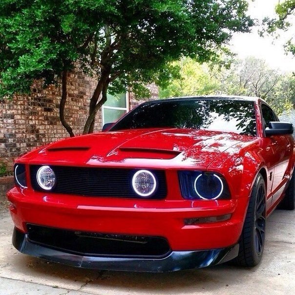 Ford Mustang - 2