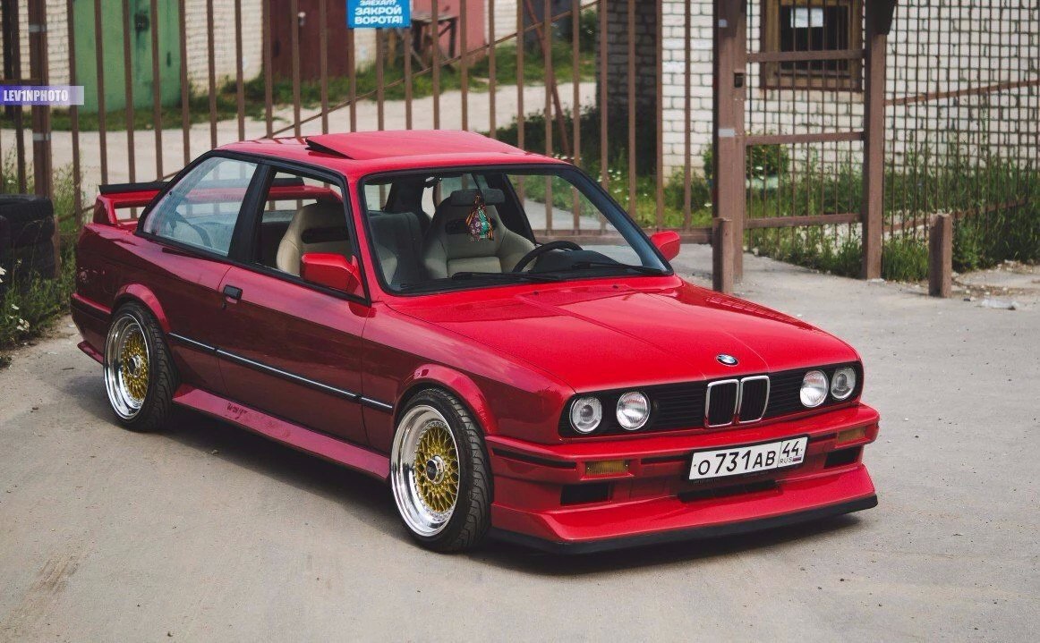 BMW E30