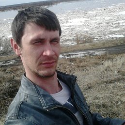 Ilya, 38, 