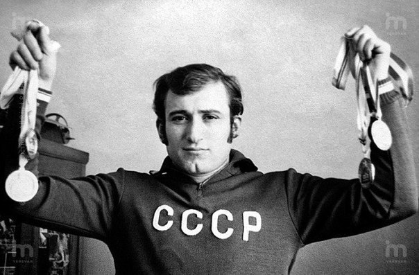 Шаварш Карапетян - Народный герой.16-го сентября 1976 года, в Ереване сорвался в воду троллейбус, ...