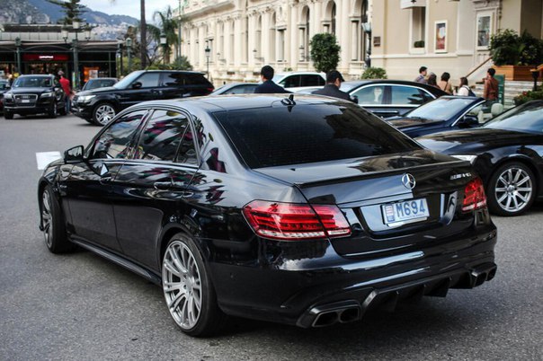 Mercedes-Benz E63 AMG - 3