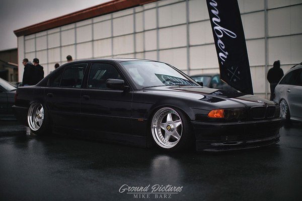BMW 7-Series (E38)