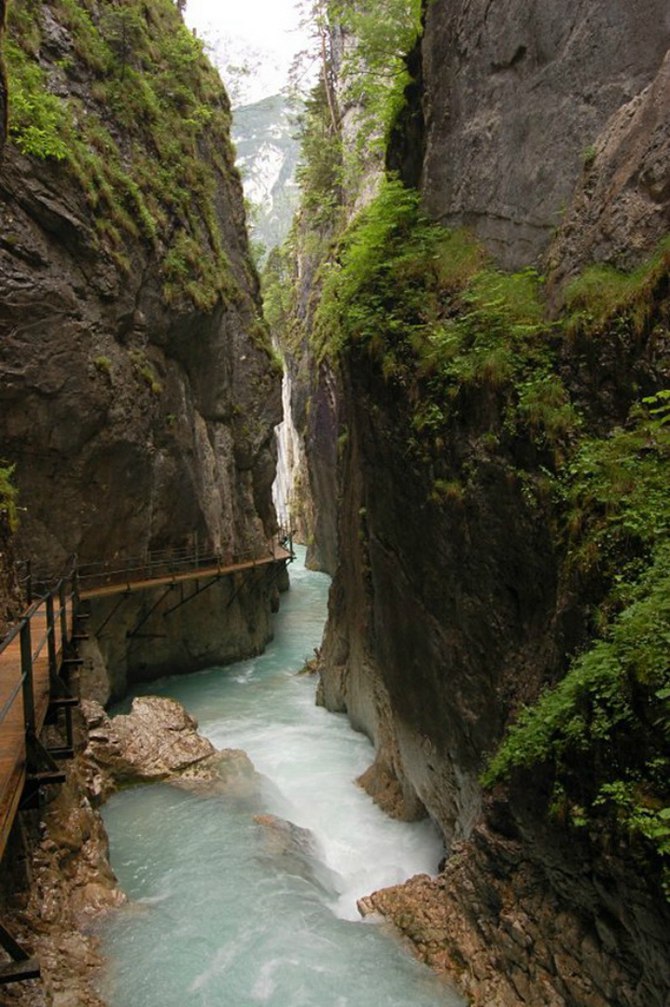  Vintgar Gorge, .        .  ...