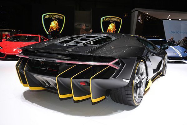 Lamborghini Centenario 2016 - 4