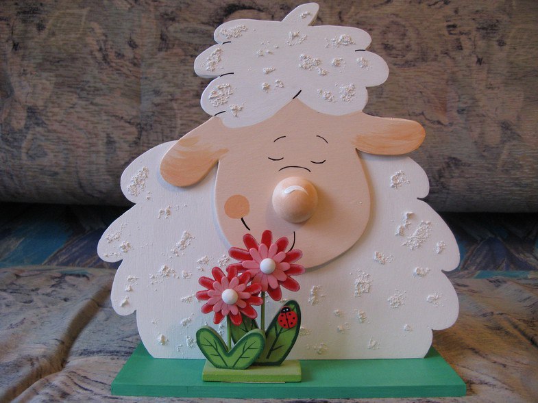 Фигурки из фанеры на садовый участок своими руками.