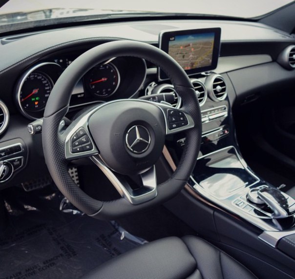 Mercedes-Benz - 8  2016  15:49