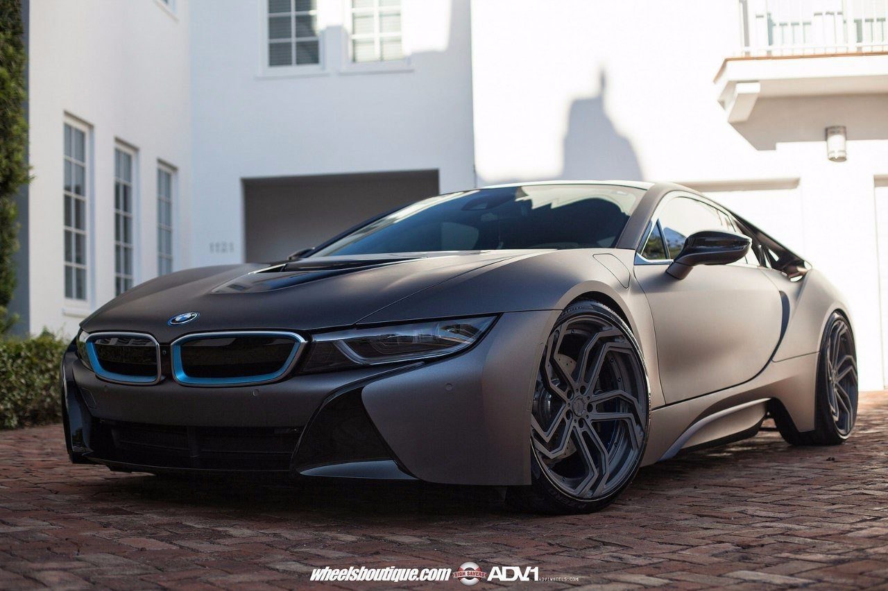 BMW i8