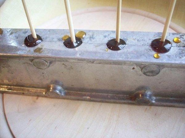 Домашние леденцы - вкус детства. Ингредиенты: - сахарный песок (0,5 стакана); - вода (2-3 ст. ... - 5