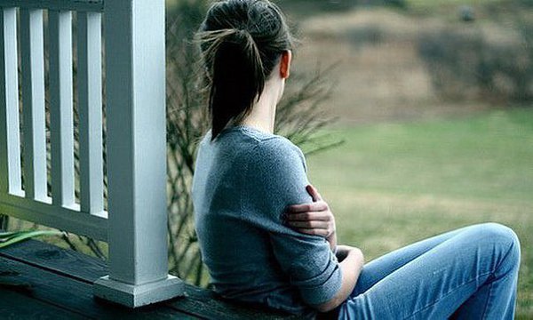 А знаете, почему люди забывают хорошее и долго помнят плохое??? Потому, что СЧАСТЬЕ НЕ ОСТАВЛЯЕТ ...