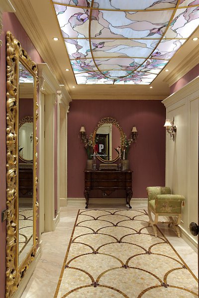 Витражи в интерьере преображают пространство, делают его праздничным, изысканным и воспринимаются, ...