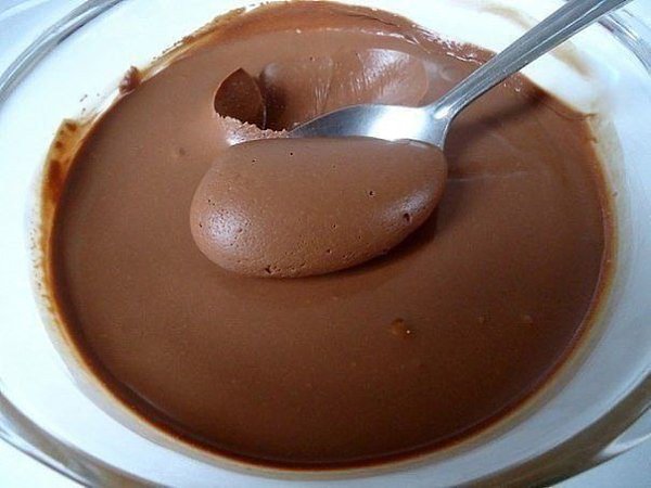 ВКУСНЫЙ И ПОЛЕЗНЫЙ ШОКОЛАД ДЛЯ ДЕТОК! Сохрани, чтобы не потерять! Ингредиенты: Какао — 100г Сливки ...