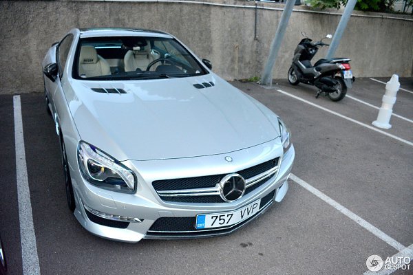 Mercedes-Benz - 31  2016  18:15