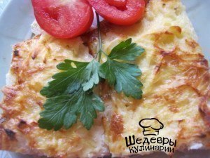 КУРИЦА ЗАПЕЧЁННАЯ ПОД ТЕРТЫМ КАРТОФЕЛЕМ.ИНГРЕДИЕНТЫ: Филе куриное-2 шт Картофель крупный-4 шт Лук ...