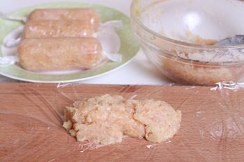 Домашние сосиски из курицы. Согласитесь, сосиски любят все. Но зачастую, при покупке в магазине ... - 5