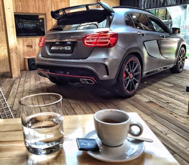 Mercedes-Benz GLA 45 AMG