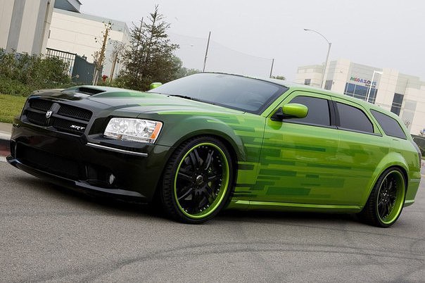 Green Magnum SRT - 4