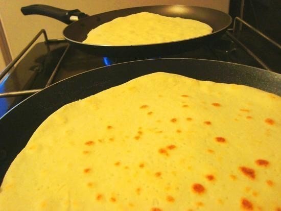 Сказочно вкусный торт с творожным заварным кремом.Ингредиенты:для теста:-100 г сливочного масла;-2 ... - 6