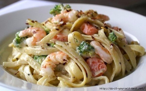5 вкуснейших диетических рецептов пасты, просто, сытно и полезно! Сохрани себе! 1. Спагетти со ... - 5