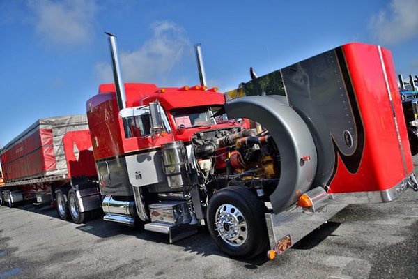 Pride & Polish 2016 - The Great American Trucking Show.Part IV - 2