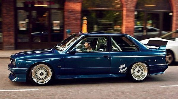 BMW E30