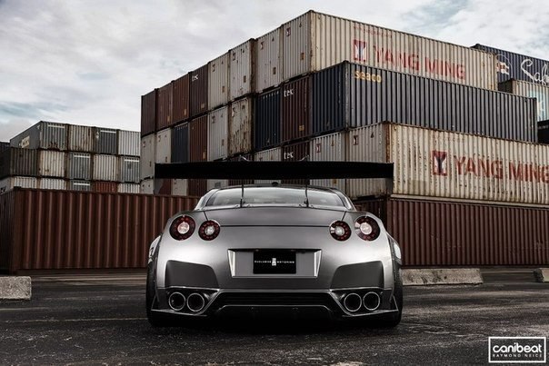 Liberty Walk Nissan - 3