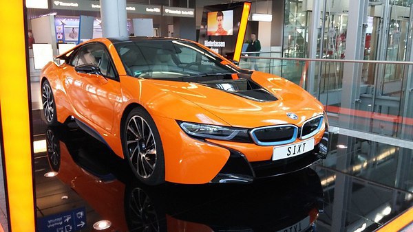 BMW i8