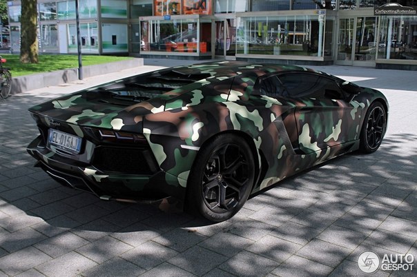  LAMBORGHINI AVENTADOR. - 9