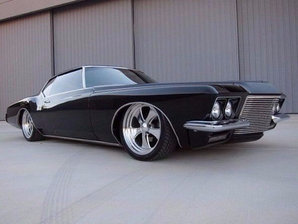 Buick Riviera - 2