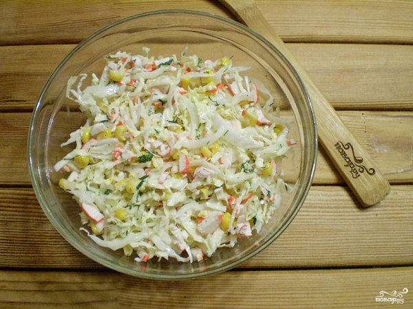 Салат с крабовыми палочками и кукурузой.Время приготовления: 10 минЛюбимый салат с крабовыми ... - 6