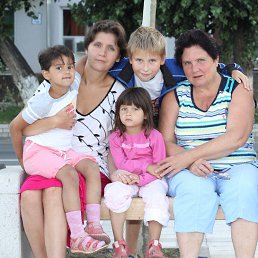 Lilita, , 27 