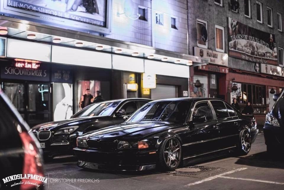 BMW 7-Series (E38)